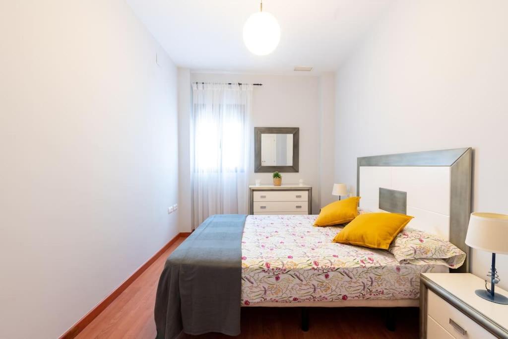 Comodo Apartamento En 阿尔蒙特 外观 照片